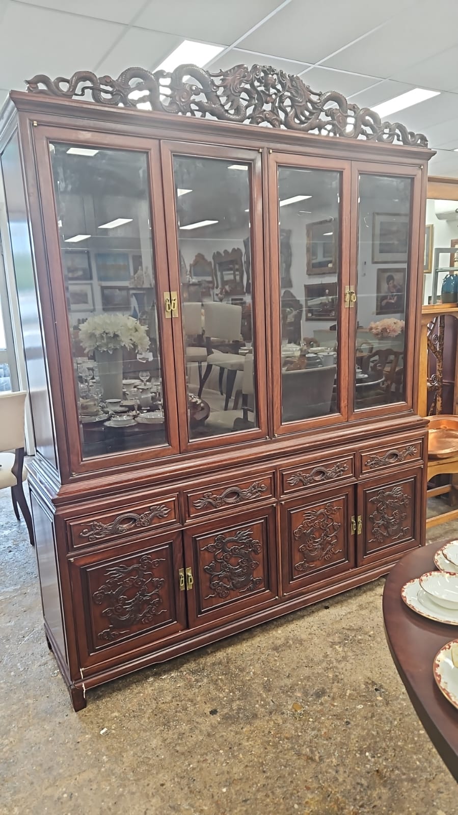 The main image for this shop item