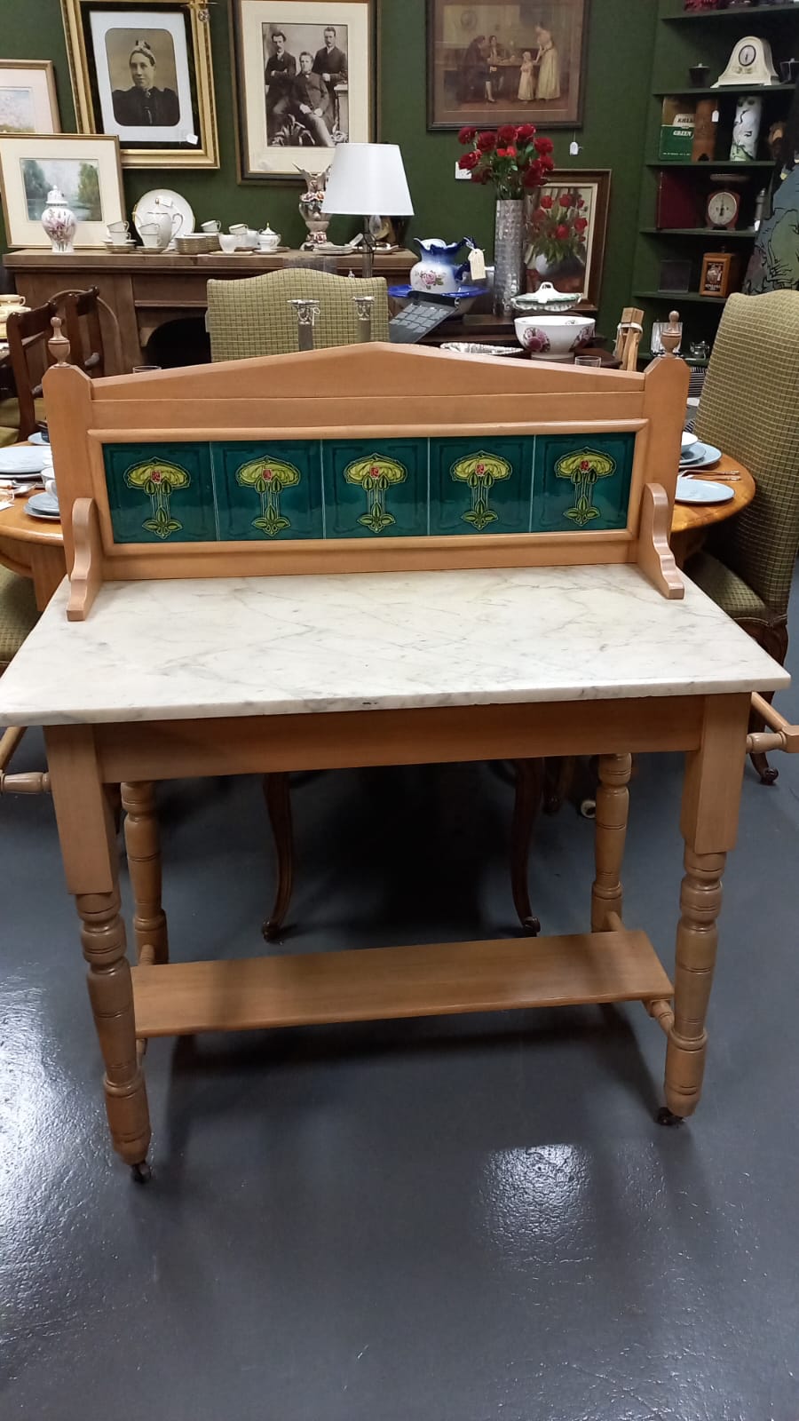 The main photo for Antique arts and crafts wash stand