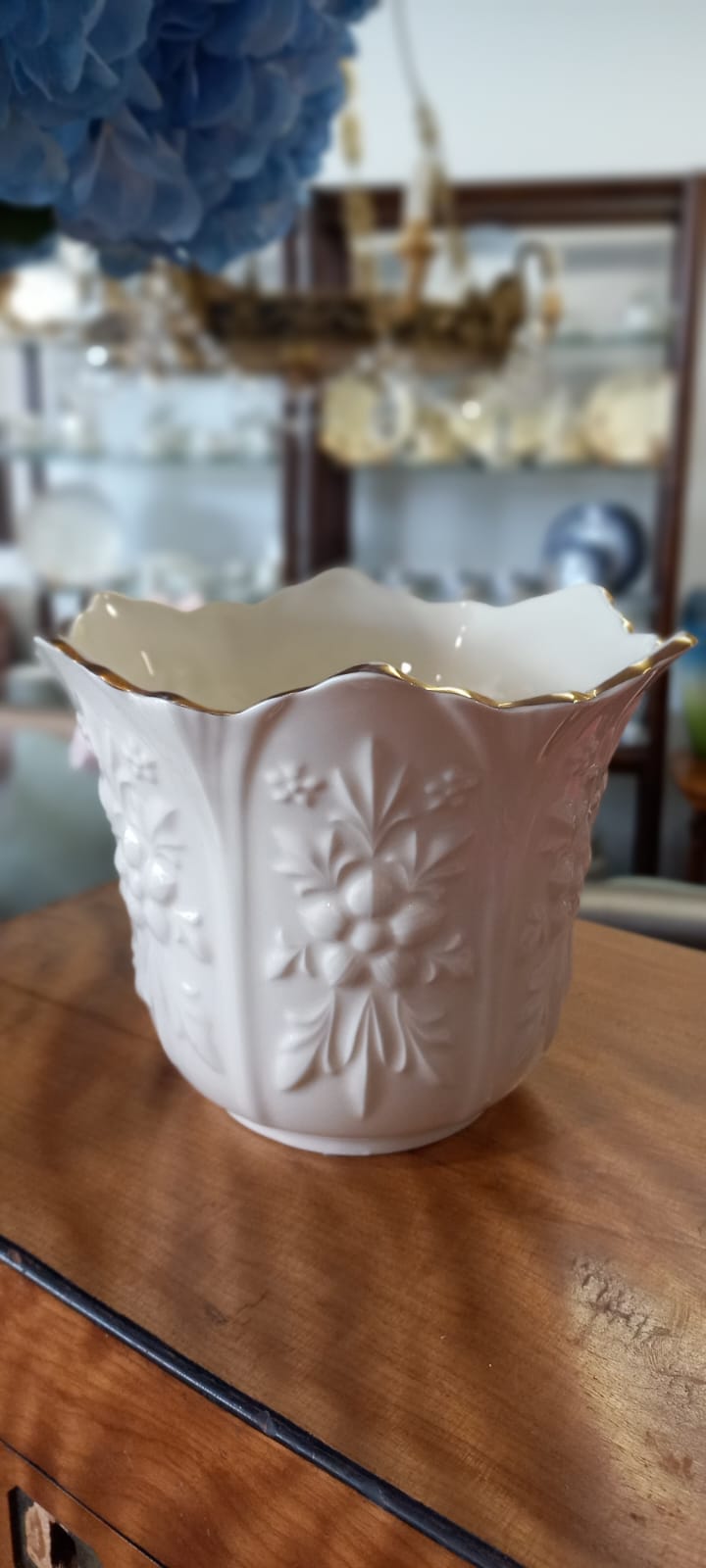 The main photo for Aynsley Comellia England Planter vase