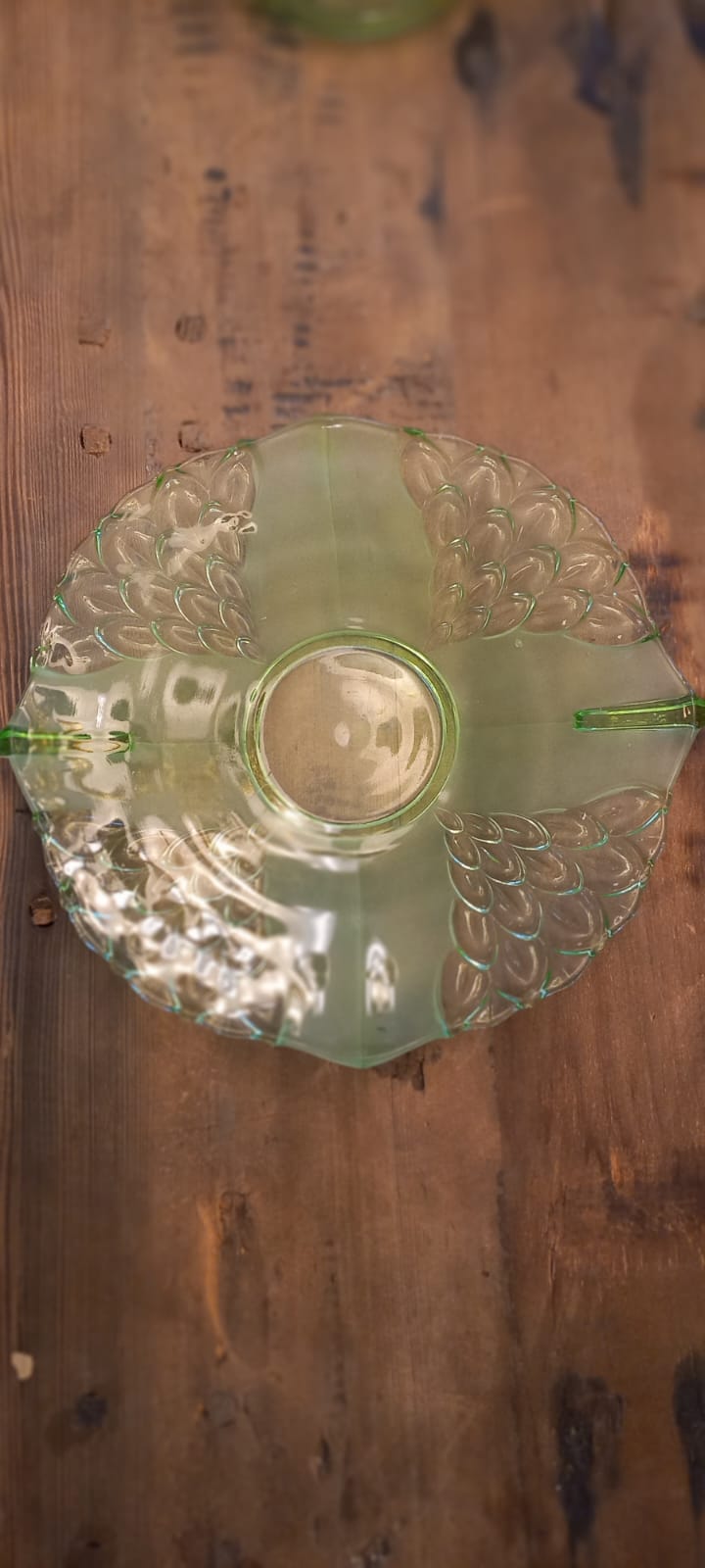 The main photo for Green Glass cake plate